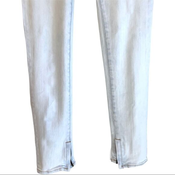 Rag & Bone Zipper Capri Light Wash Skinny Jeans - Picture 3 of 4